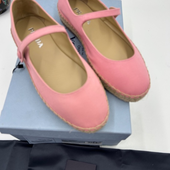 Women’s Prada  pink canvas MaryJane Flats, size 37 made in Italy - Picture 8 of 8